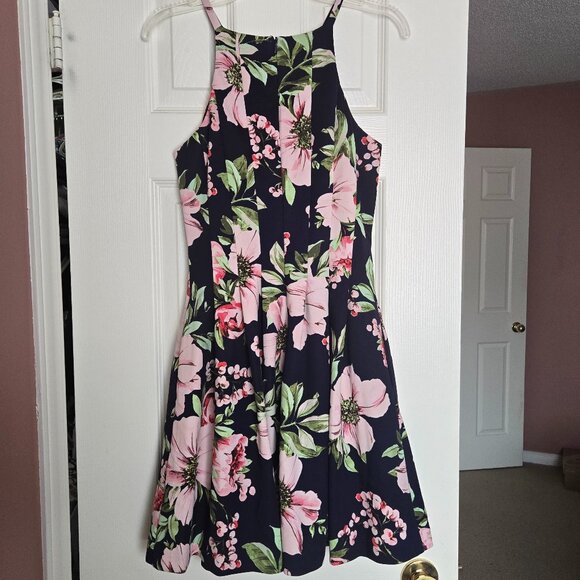 Vince Camuto Fit & Flare Floral Dress - Navy / Pink / Green - Size 6 - Picture 2 of 10